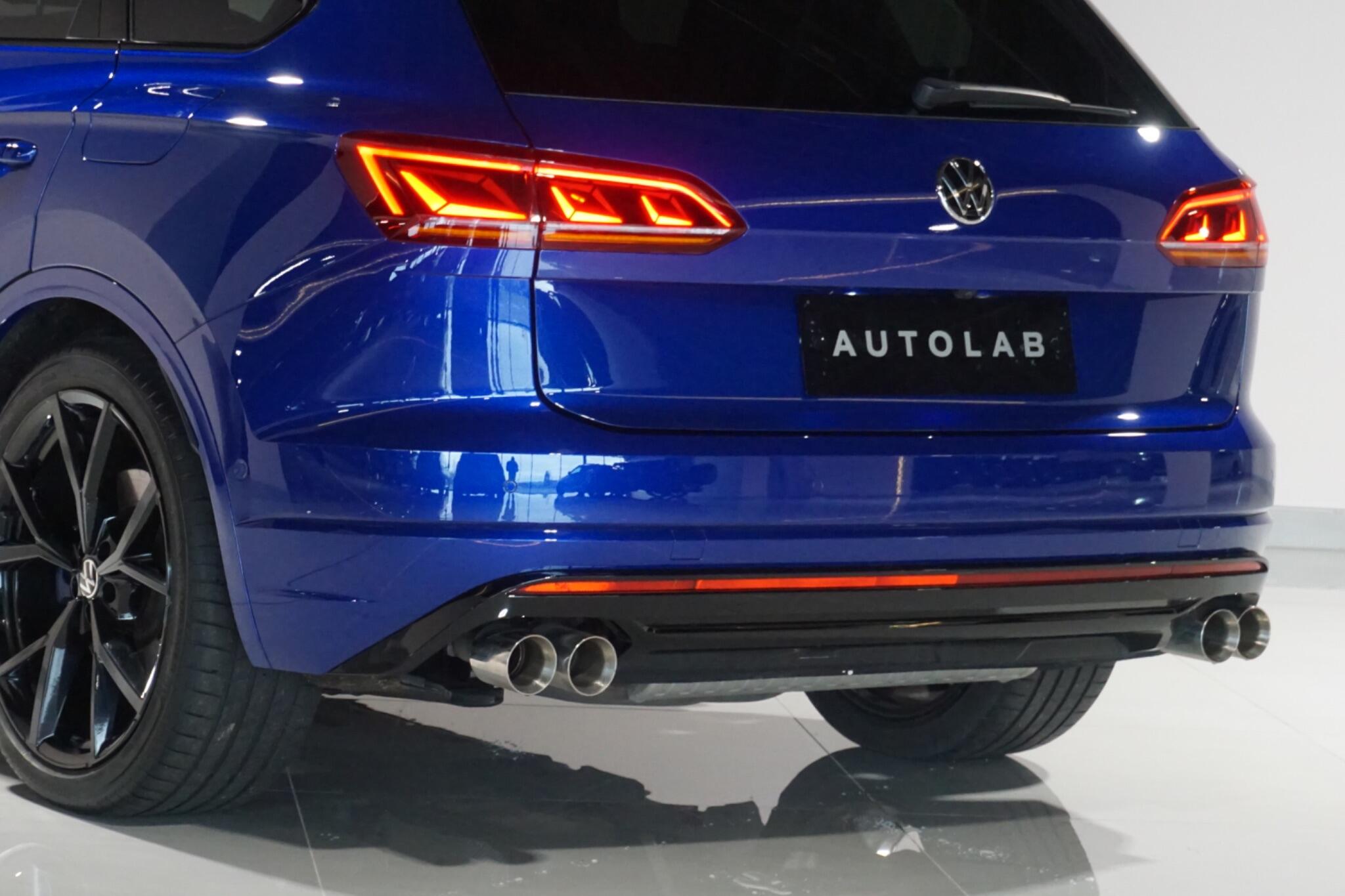 Volkswagen Touareg 3.0 V6 TSI eHybrid 14.3kWh R SUV 5dr Petrol Plug-in Hybrid Tiptronic 4Motion Euro 6 (s/s) (462 ps)